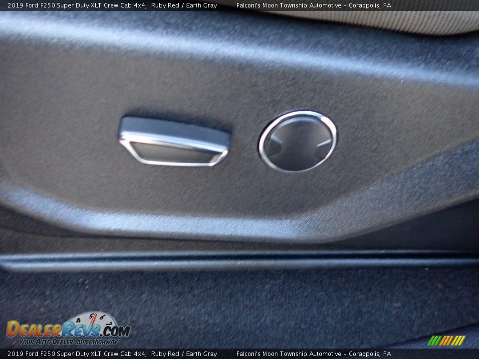 2019 Ford F250 Super Duty XLT Crew Cab 4x4 Ruby Red / Earth Gray Photo #22