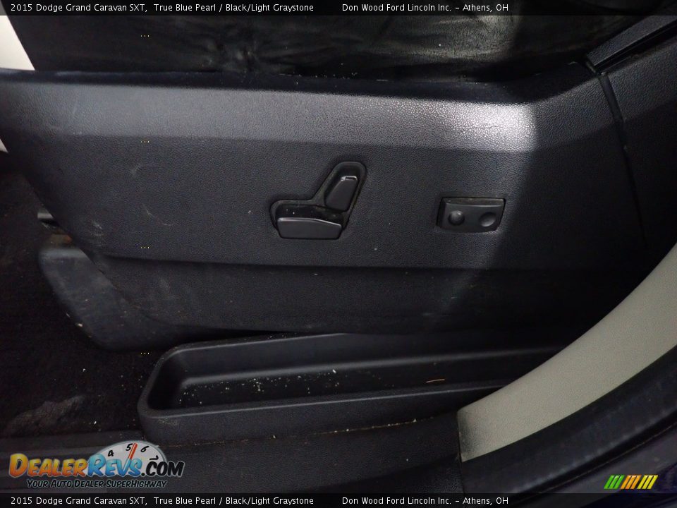 2015 Dodge Grand Caravan SXT True Blue Pearl / Black/Light Graystone Photo #22