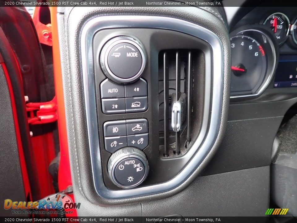 Controls of 2020 Chevrolet Silverado 1500 RST Crew Cab 4x4 Photo #25