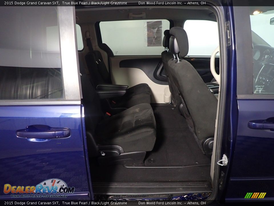 2015 Dodge Grand Caravan SXT True Blue Pearl / Black/Light Graystone Photo #35