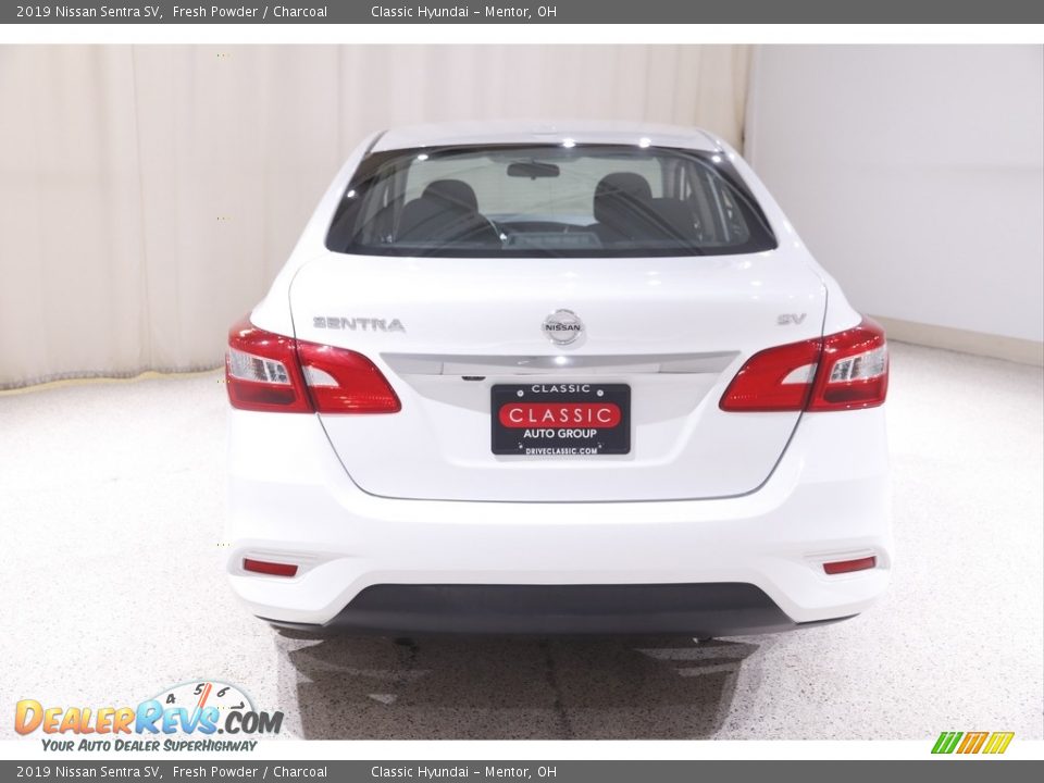 2019 Nissan Sentra SV Fresh Powder / Charcoal Photo #17