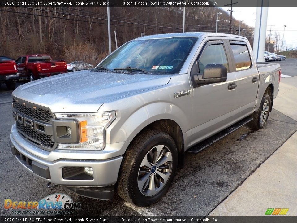 Front 3/4 View of 2020 Ford F150 STX SuperCrew 4x4 Photo #6