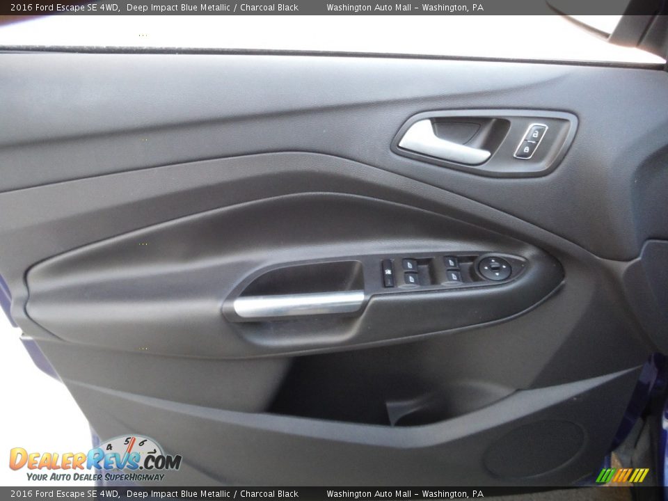 2016 Ford Escape SE 4WD Deep Impact Blue Metallic / Charcoal Black Photo #11