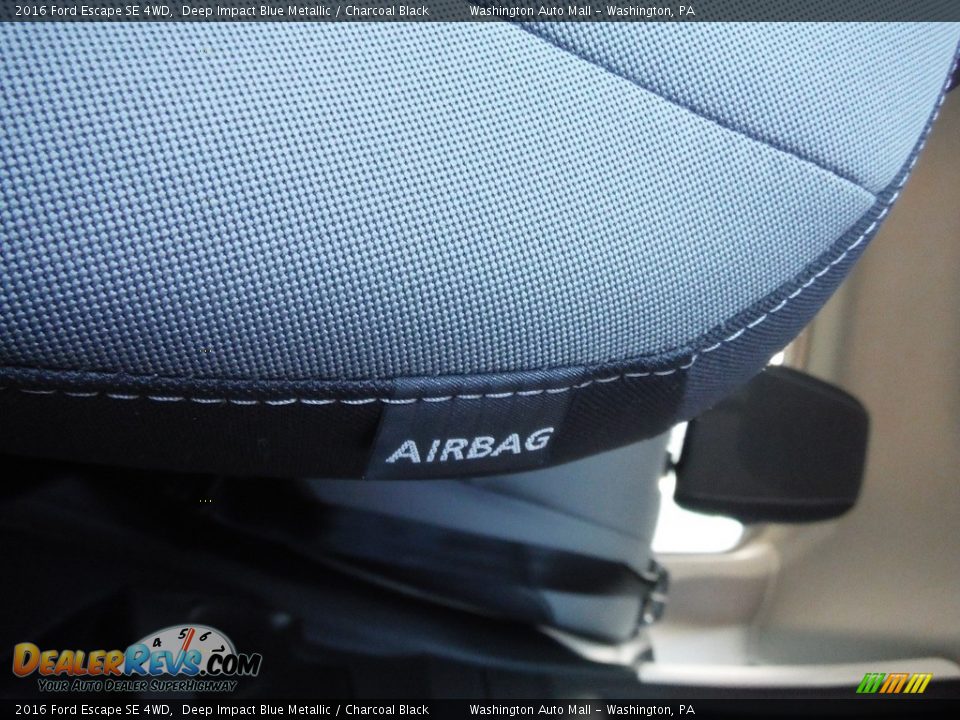 2016 Ford Escape SE 4WD Deep Impact Blue Metallic / Charcoal Black Photo #13