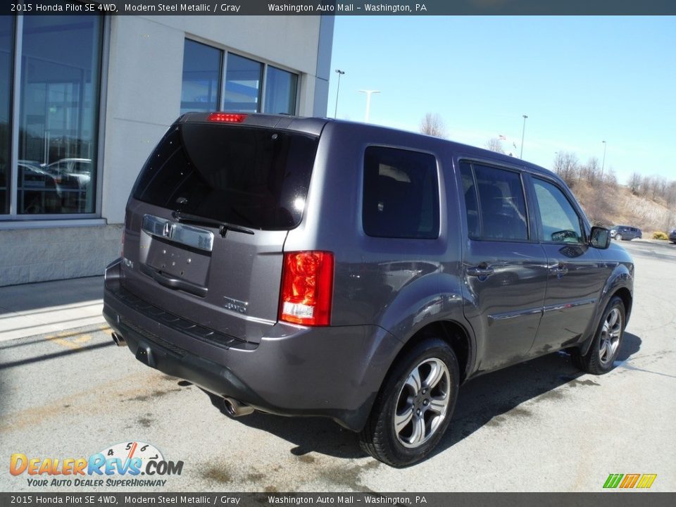 2015 Honda Pilot SE 4WD Modern Steel Metallic / Gray Photo #9