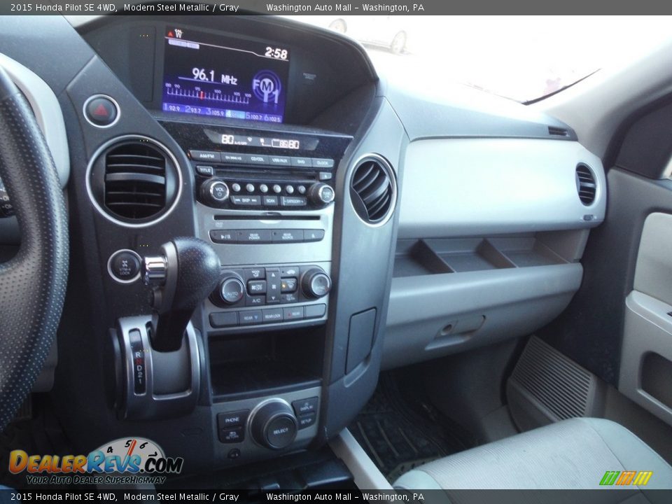 2015 Honda Pilot SE 4WD Modern Steel Metallic / Gray Photo #20