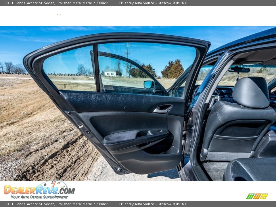 2011 Honda Accord SE Sedan Polished Metal Metallic / Black Photo #21