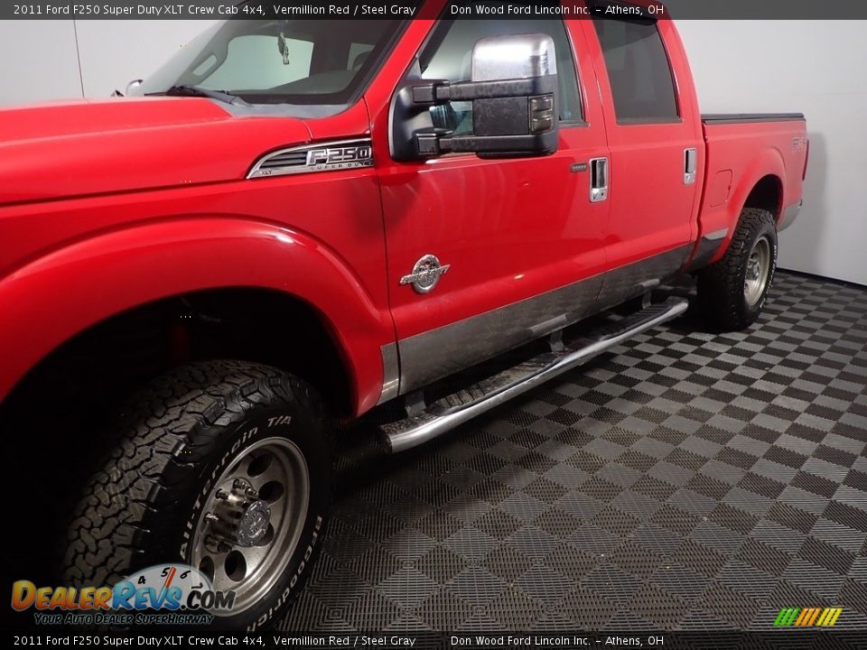 2011 Ford F250 Super Duty XLT Crew Cab 4x4 Vermillion Red / Steel Gray Photo #8