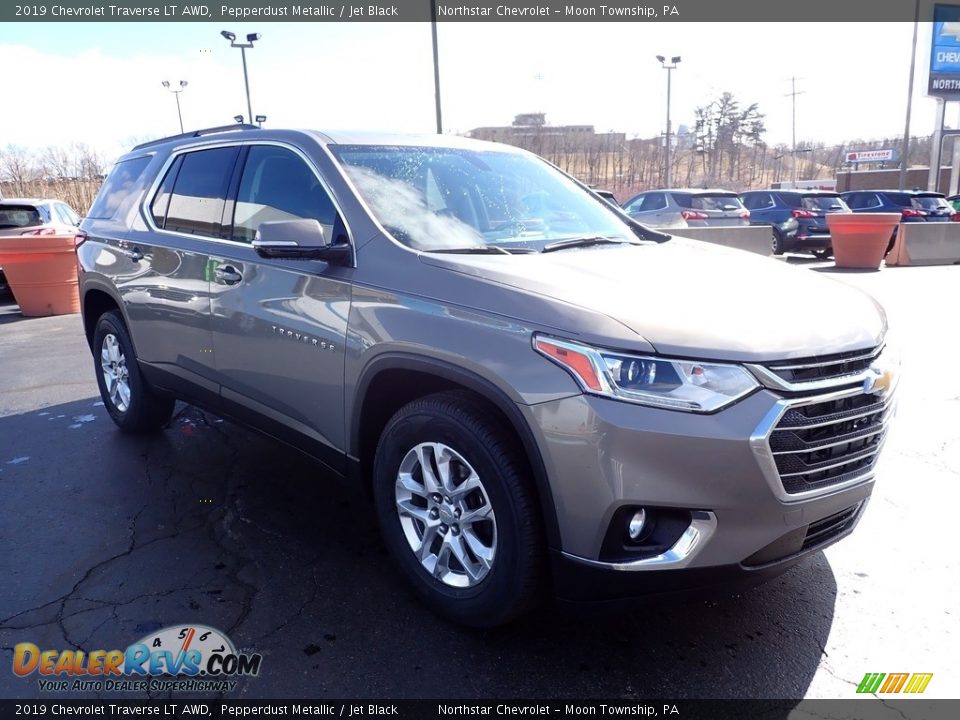 2019 Chevrolet Traverse LT AWD Pepperdust Metallic / Jet Black Photo #11