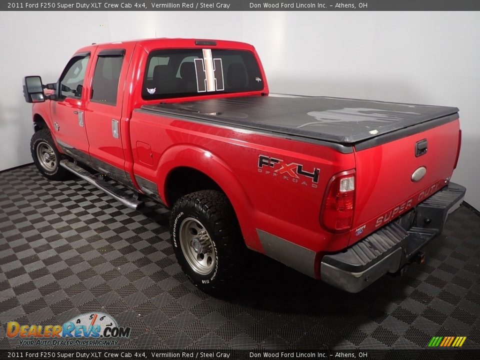 2011 Ford F250 Super Duty XLT Crew Cab 4x4 Vermillion Red / Steel Gray Photo #9