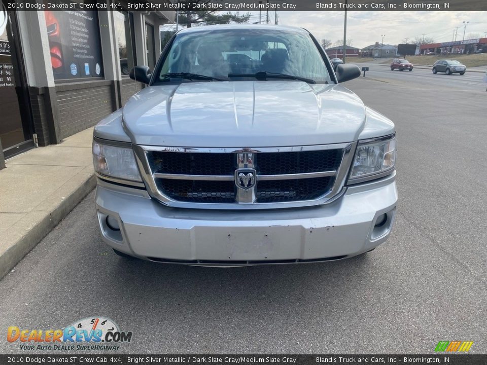 2010 Dodge Dakota ST Crew Cab 4x4 Bright Silver Metallic / Dark Slate Gray/Medium Slate Gray Photo #3