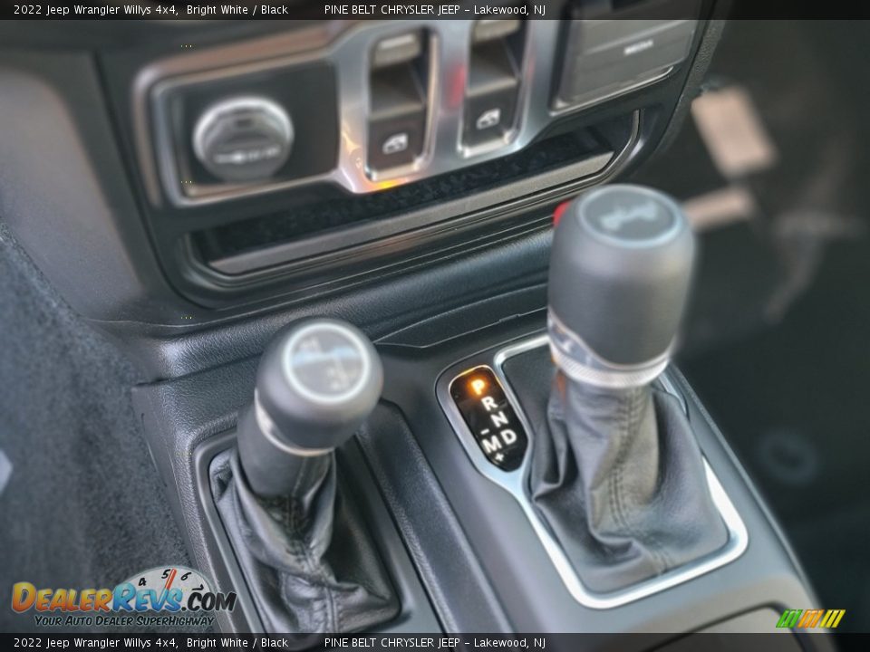 2022 Jeep Wrangler Willys 4x4 Shifter Photo #12