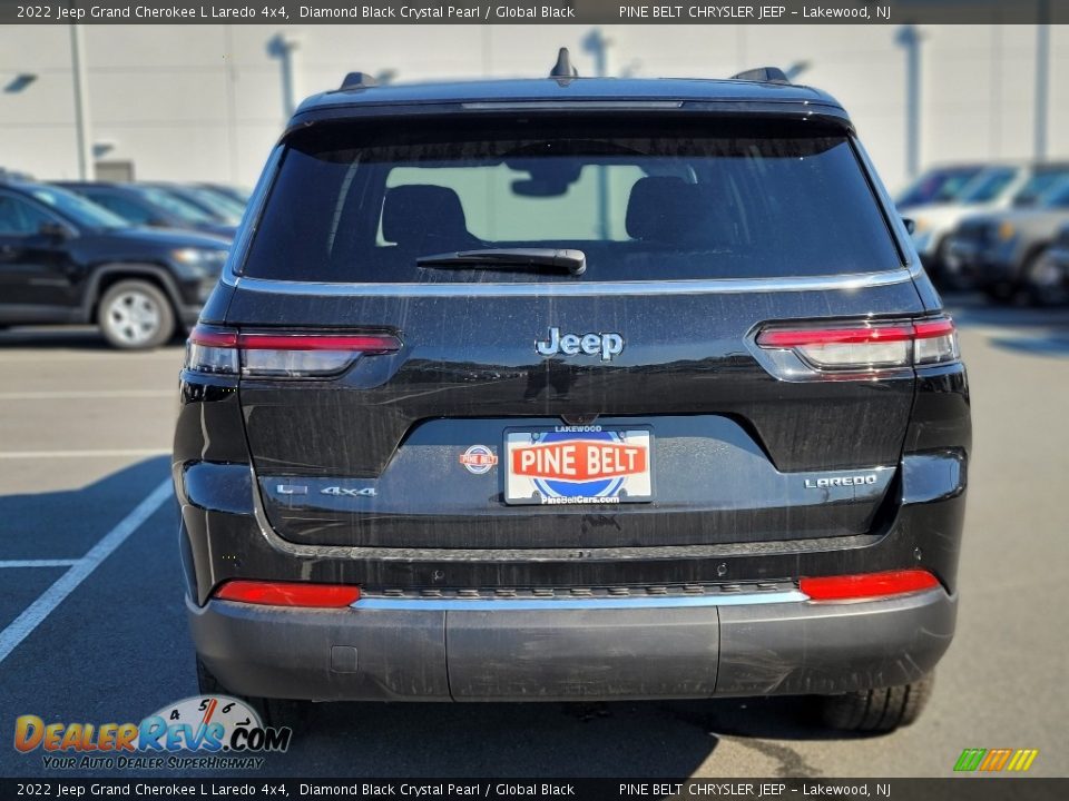 2022 Jeep Grand Cherokee L Laredo 4x4 Diamond Black Crystal Pearl / Global Black Photo #5