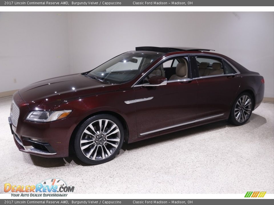 Front 3/4 View of 2017 Lincoln Continental Reserve AWD Photo #3