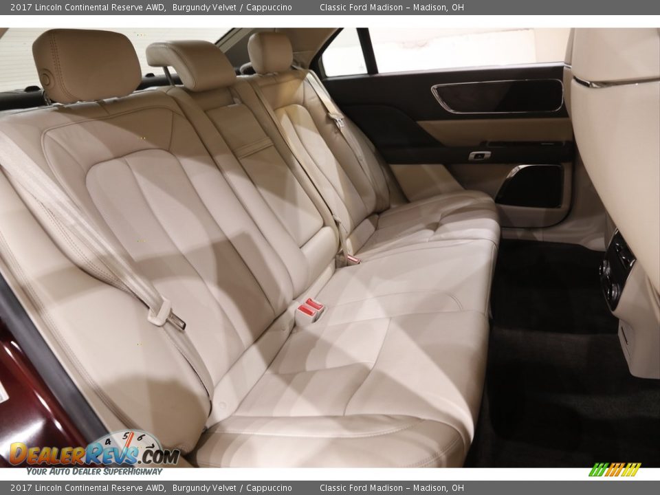 2017 Lincoln Continental Reserve AWD Burgundy Velvet / Cappuccino Photo #17
