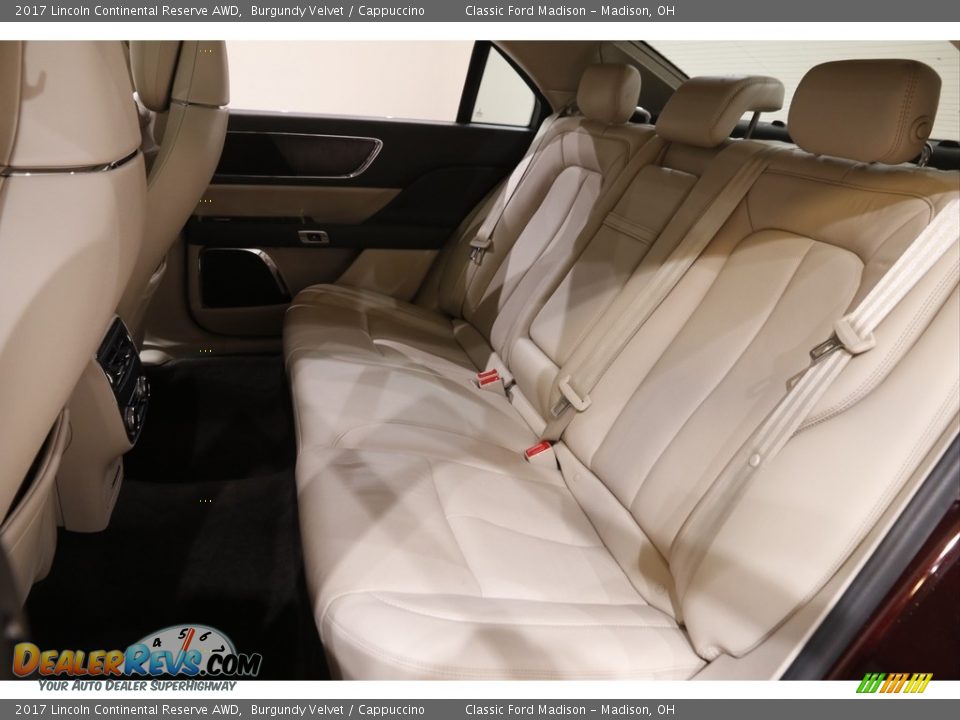 2017 Lincoln Continental Reserve AWD Burgundy Velvet / Cappuccino Photo #18