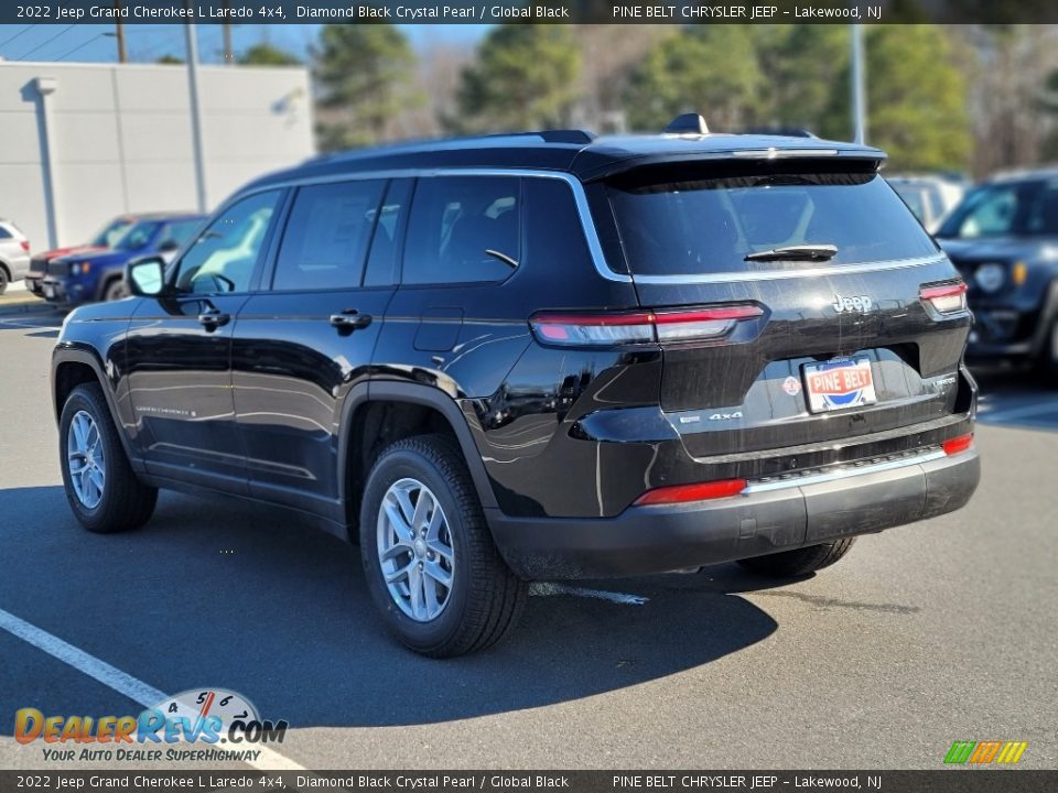 2022 Jeep Grand Cherokee L Laredo 4x4 Diamond Black Crystal Pearl / Global Black Photo #4