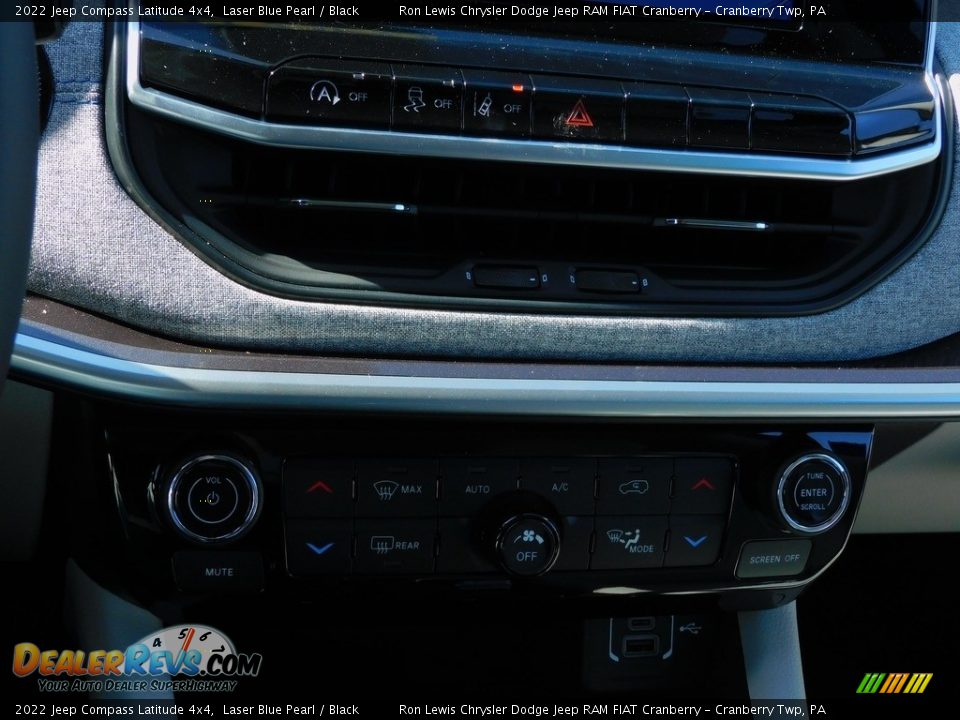 2022 Jeep Compass Latitude 4x4 Laser Blue Pearl / Black Photo #17