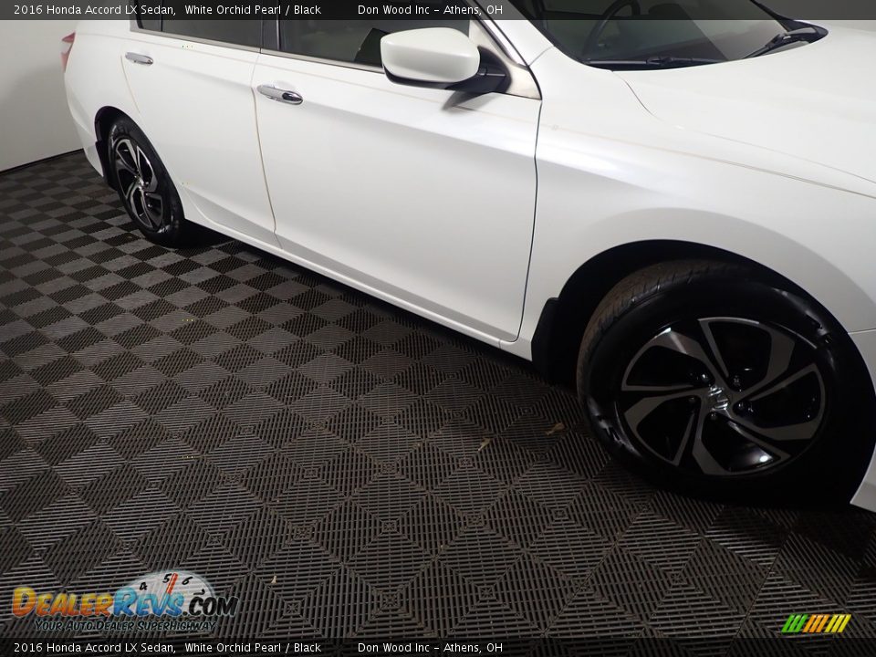 2016 Honda Accord LX Sedan White Orchid Pearl / Black Photo #4
