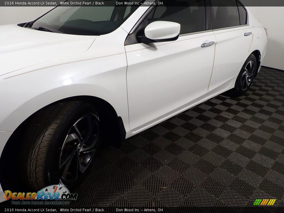2016 Honda Accord LX Sedan White Orchid Pearl / Black Photo #10