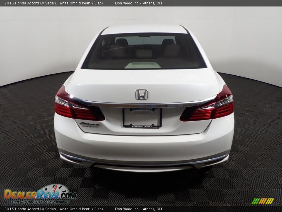 2016 Honda Accord LX Sedan White Orchid Pearl / Black Photo #13