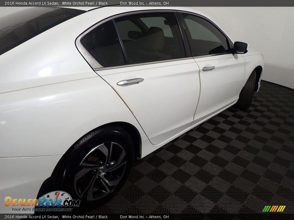2016 Honda Accord LX Sedan White Orchid Pearl / Black Photo #19