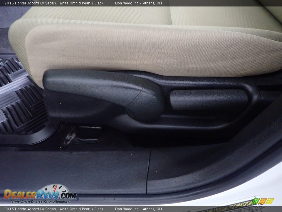 2016 Honda Accord LX Sedan White Orchid Pearl / Black Photo #23