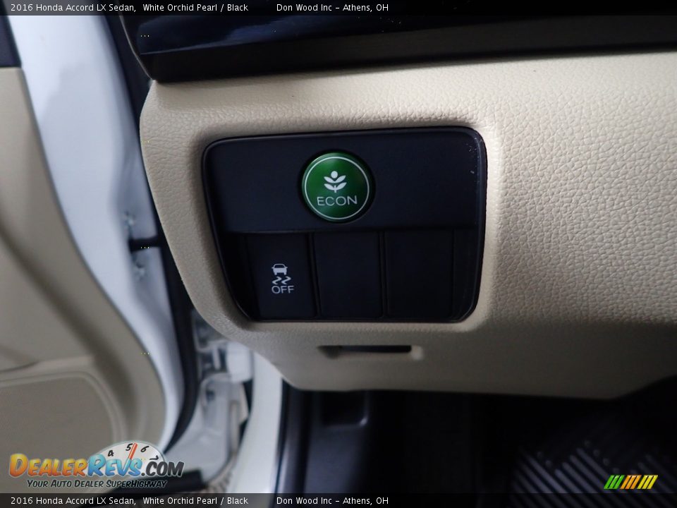 2016 Honda Accord LX Sedan White Orchid Pearl / Black Photo #31