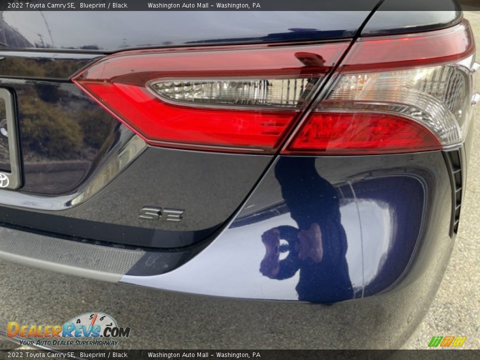 2022 Toyota Camry SE Blueprint / Black Photo #23