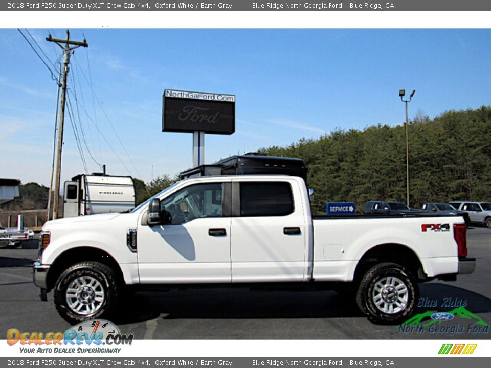 2018 Ford F250 Super Duty XLT Crew Cab 4x4 Oxford White / Earth Gray Photo #2