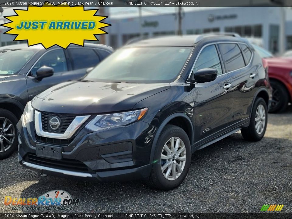 2020 Nissan Rogue SV AWD Magnetic Black Pearl / Charcoal Photo #1