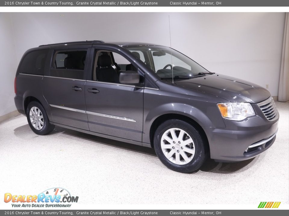 2016 Chrysler Town & Country Touring Granite Crystal Metallic / Black/Light Graystone Photo #1