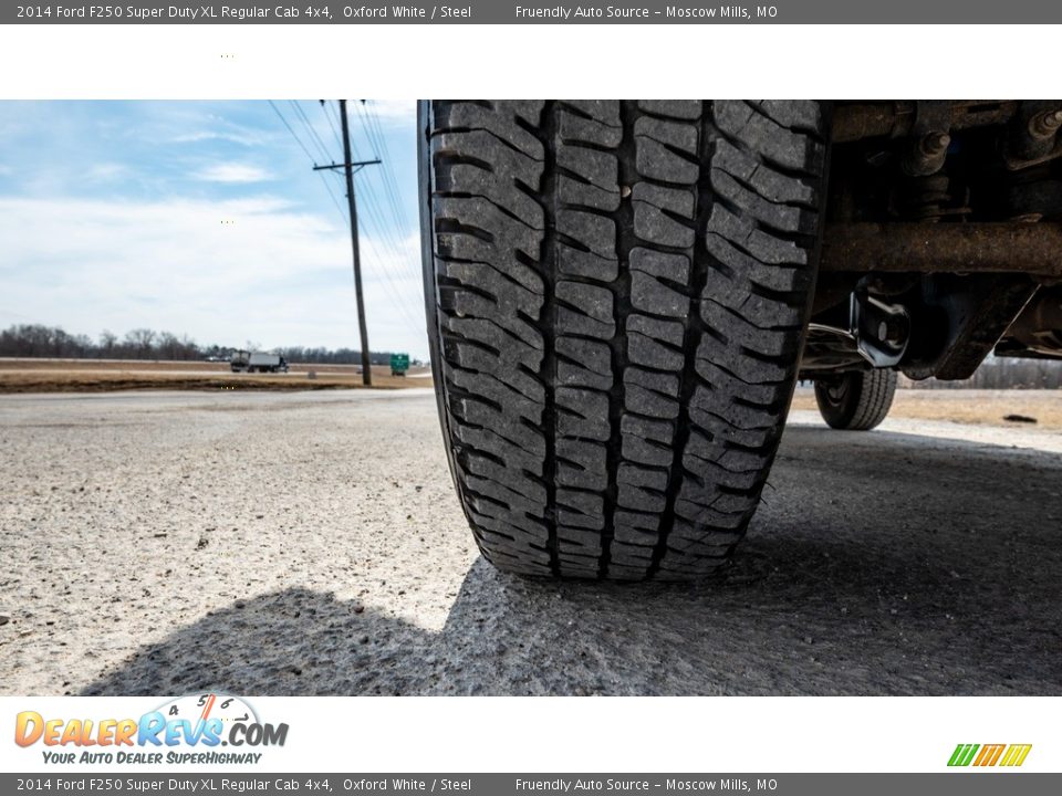 2014 Ford F250 Super Duty XL Regular Cab 4x4 Oxford White / Steel Photo #11