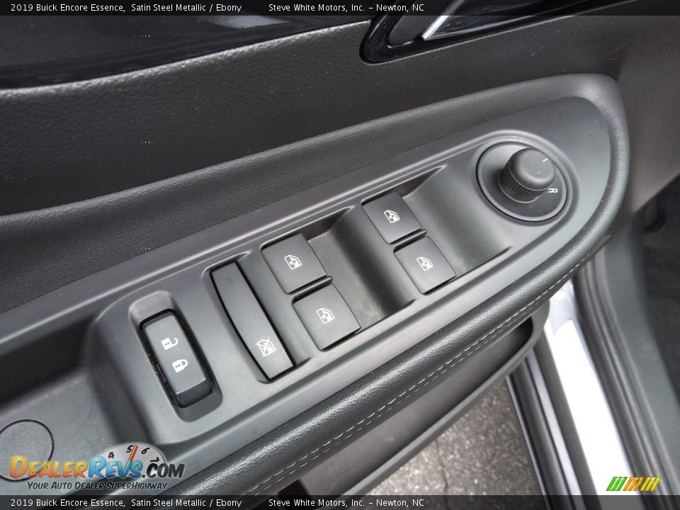 Controls of 2019 Buick Encore Essence Photo #12