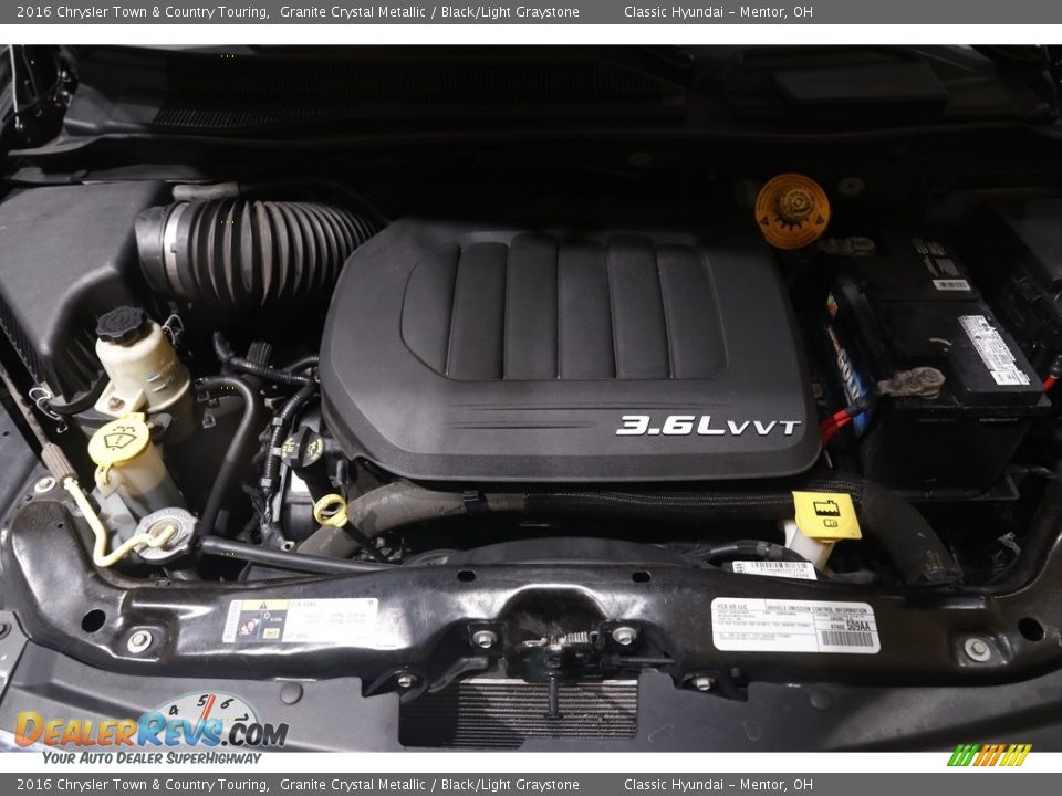 2016 Chrysler Town & Country Touring Granite Crystal Metallic / Black/Light Graystone Photo #22