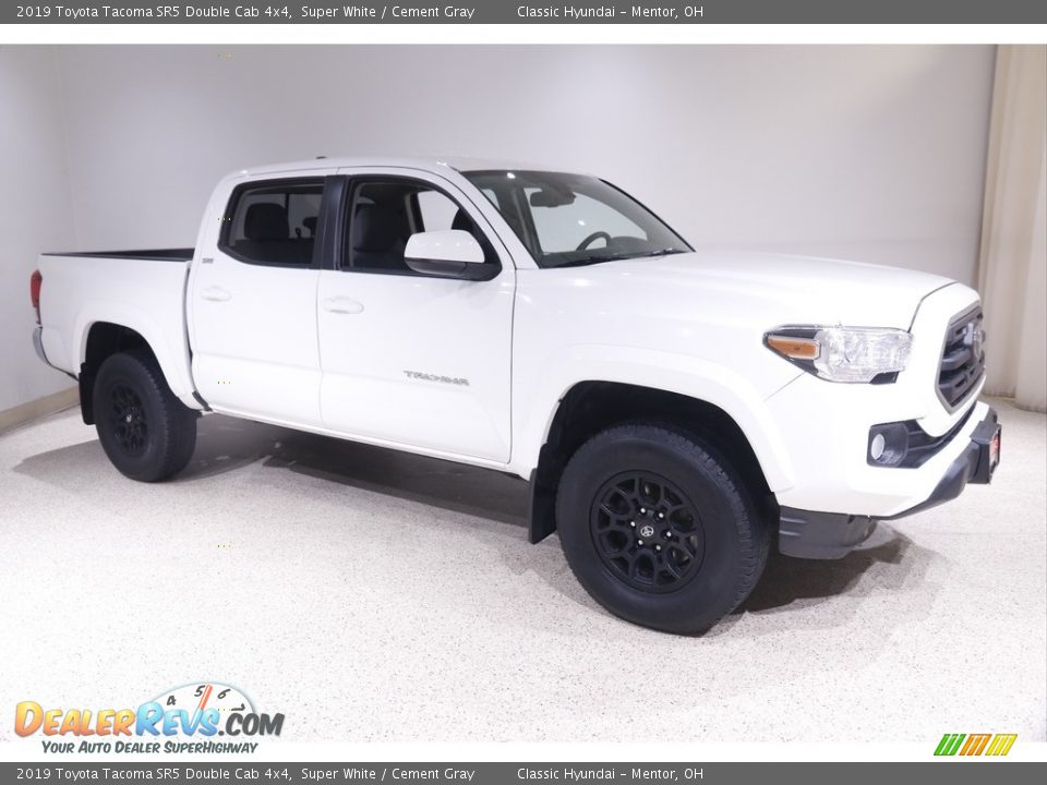 2019 Toyota Tacoma SR5 Double Cab 4x4 Super White / Cement Gray Photo #1