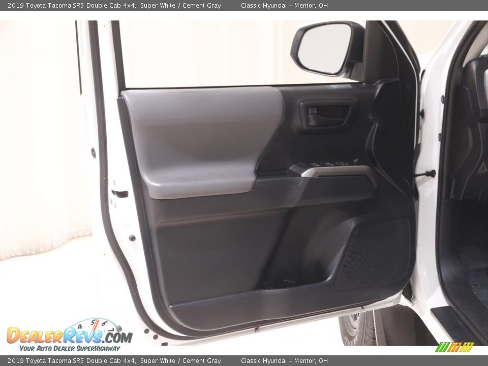 2019 Toyota Tacoma SR5 Double Cab 4x4 Super White / Cement Gray Photo #4