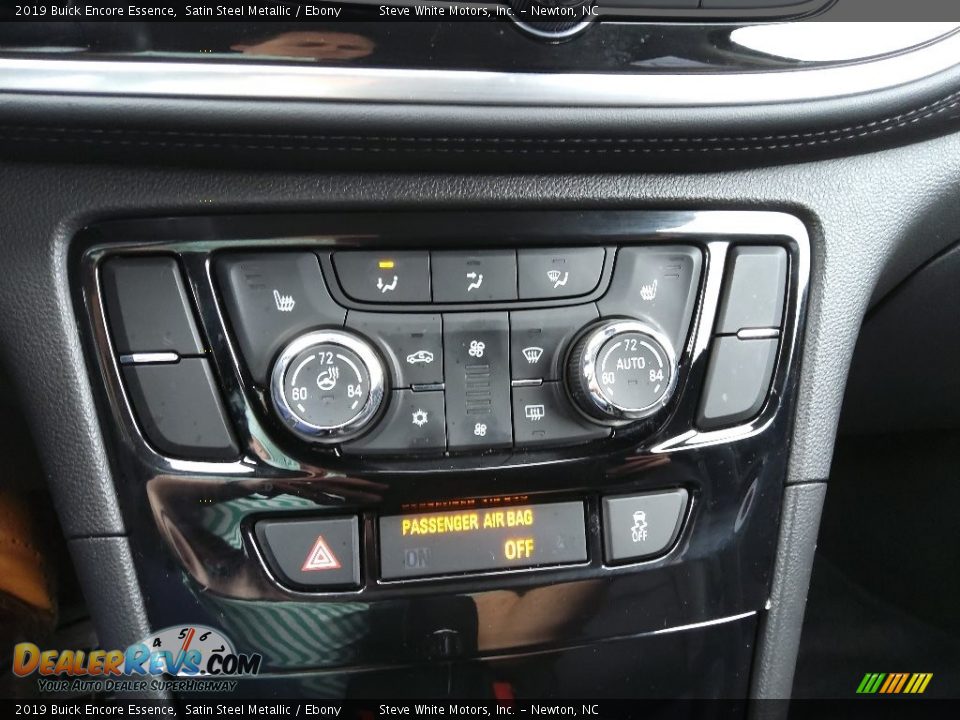 Controls of 2019 Buick Encore Essence Photo #23