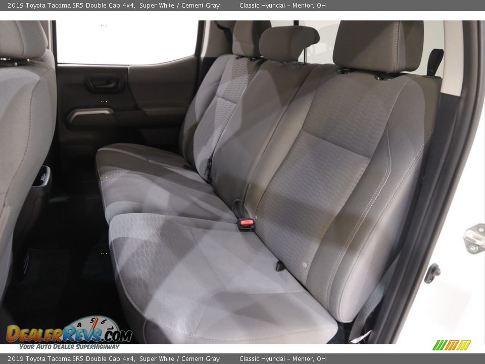 2019 Toyota Tacoma SR5 Double Cab 4x4 Super White / Cement Gray Photo #17
