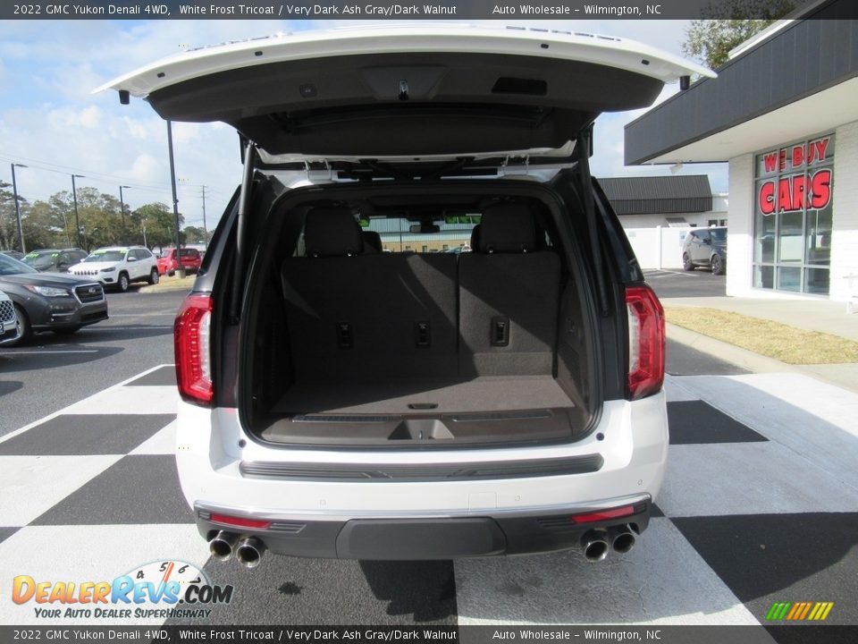 2022 GMC Yukon Denali 4WD White Frost Tricoat / Very Dark Ash Gray/Dark Walnut Photo #5