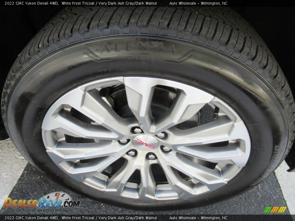 2022 GMC Yukon Denali 4WD White Frost Tricoat / Very Dark Ash Gray/Dark Walnut Photo #7