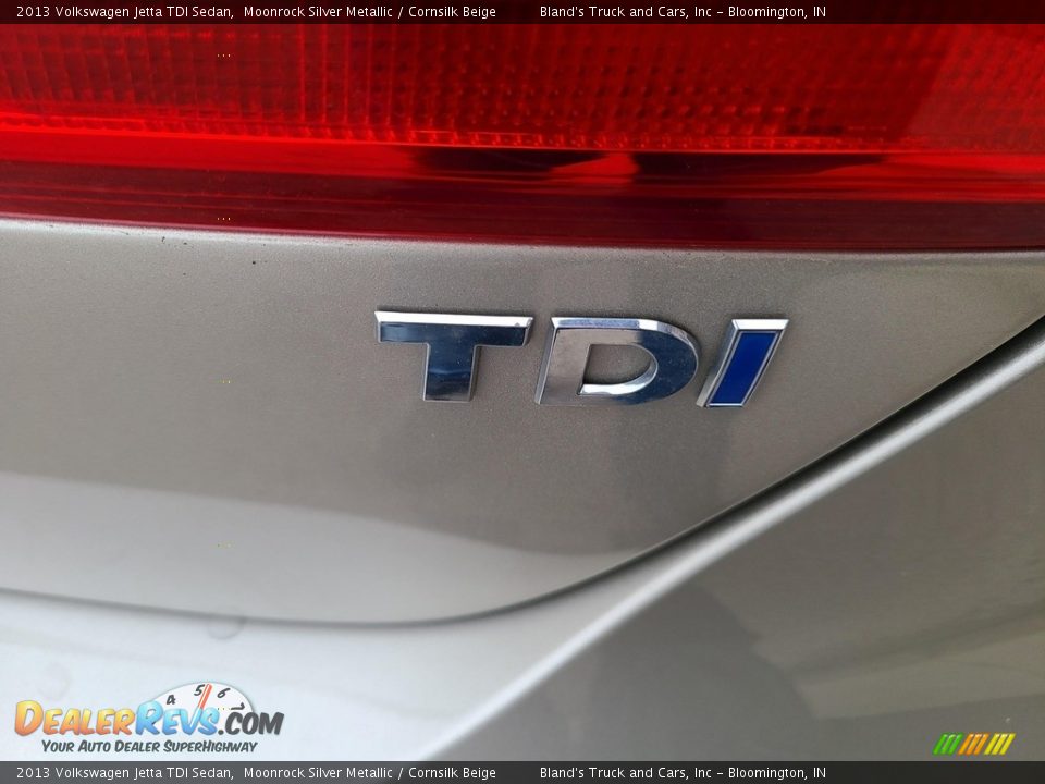 2013 Volkswagen Jetta TDI Sedan Moonrock Silver Metallic / Cornsilk Beige Photo #5
