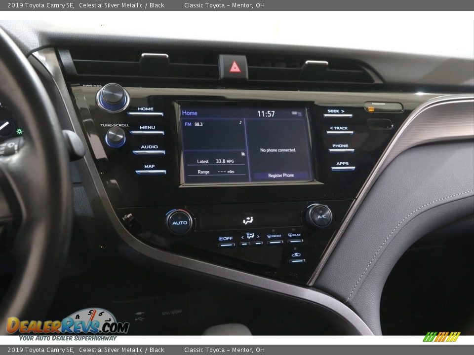 2019 Toyota Camry SE Celestial Silver Metallic / Black Photo #9