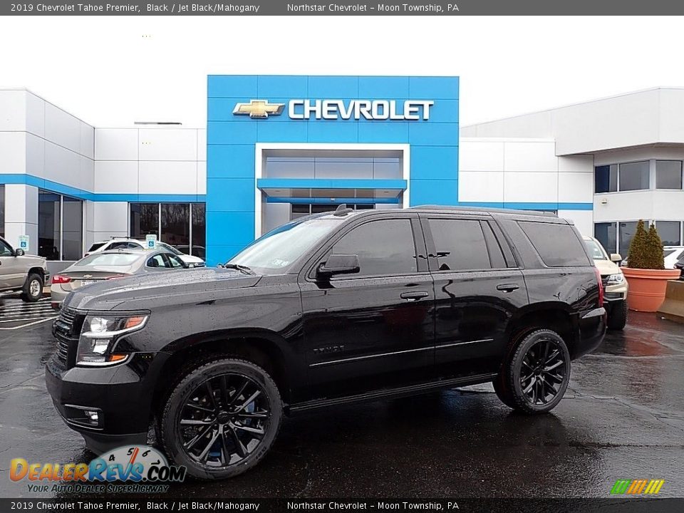 Front 3/4 View of 2019 Chevrolet Tahoe Premier Photo #1