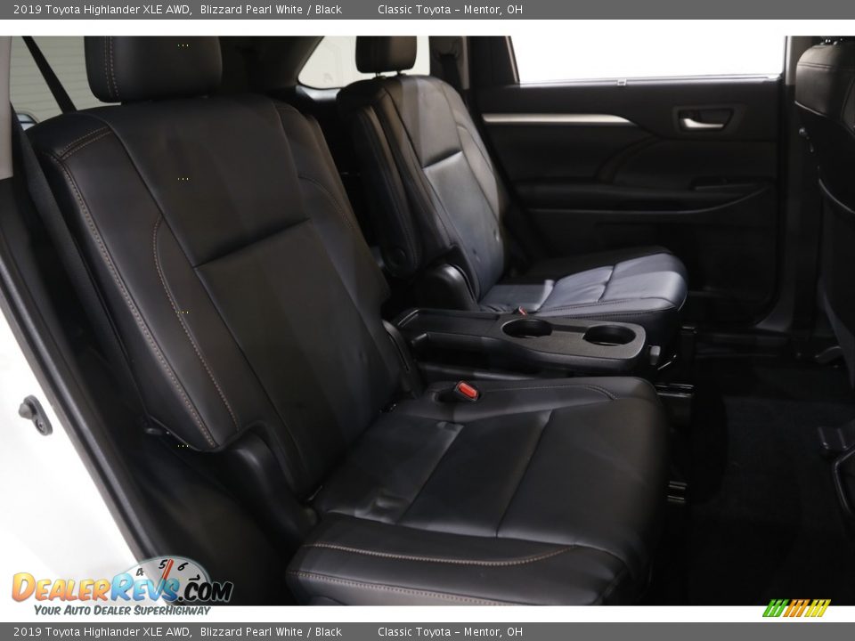 2019 Toyota Highlander XLE AWD Blizzard Pearl White / Black Photo #18