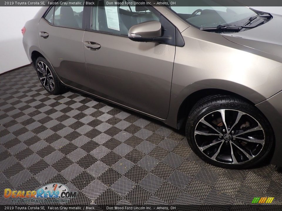2019 Toyota Corolla SE Falcon Gray metallic / Black Photo #4