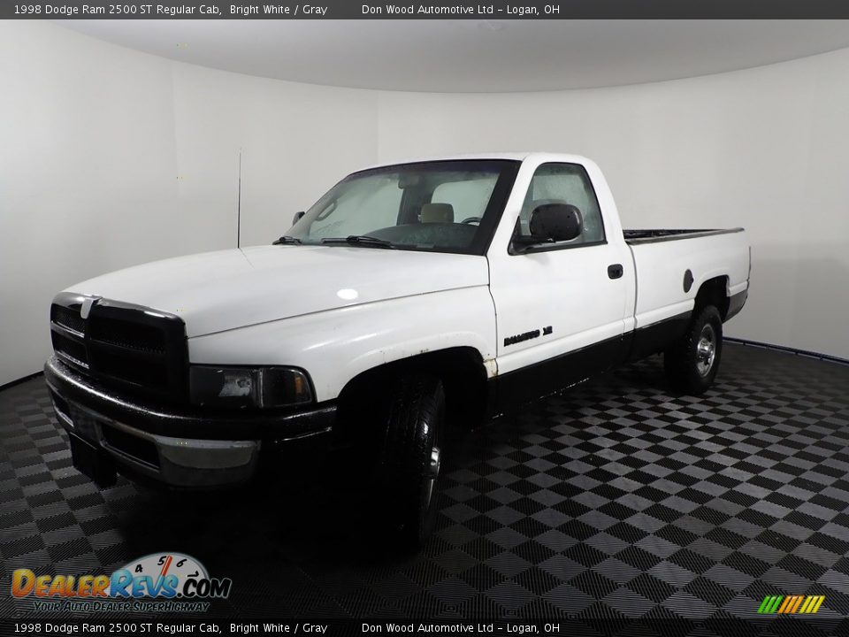 1998 Dodge Ram 2500 ST Regular Cab Bright White / Gray Photo #4