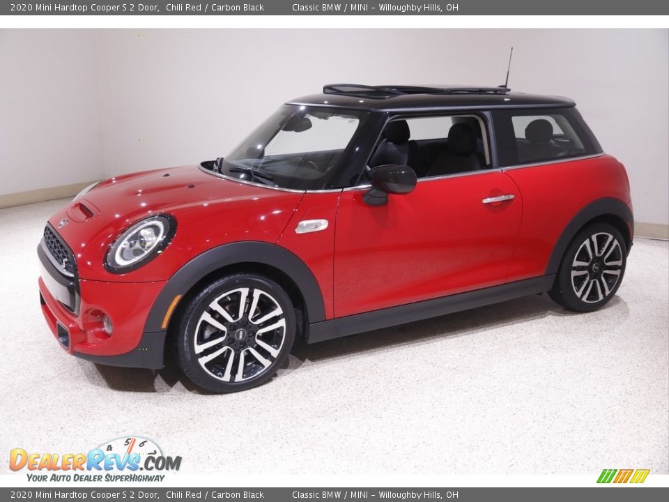 Front 3/4 View of 2020 Mini Hardtop Cooper S 2 Door Photo #3