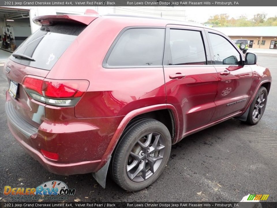 2021 Jeep Grand Cherokee Limited 4x4 Velvet Red Pearl / Black Photo #3