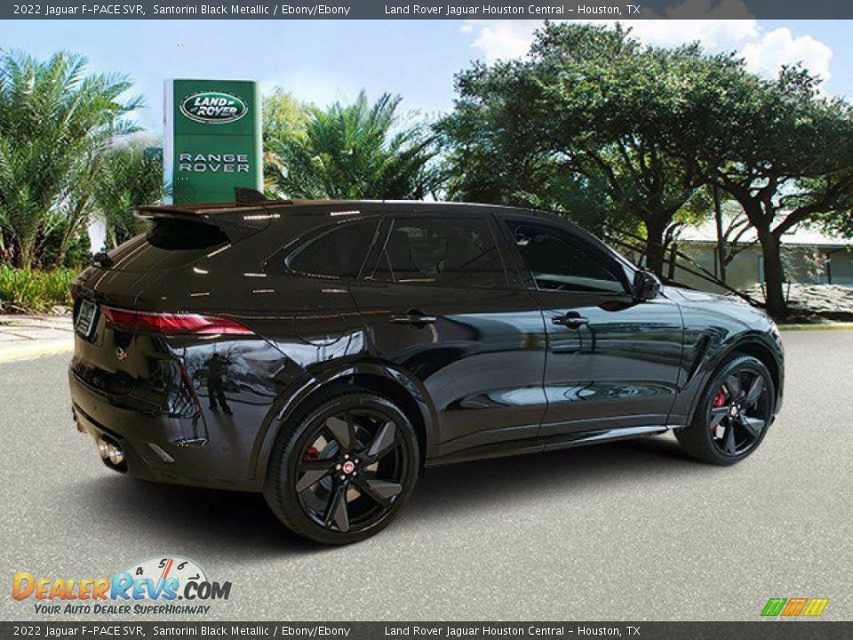 2022 Jaguar F-PACE SVR Santorini Black Metallic / Ebony/Ebony Photo #11